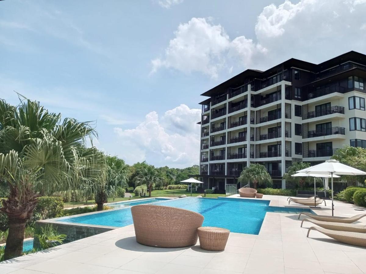 3 Bedroom / 2Ba - Anvaya Cove Courtyard Unit Morong  Exteriér fotografie